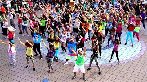 what is a flash mob dance and how does it reflect societal changes?